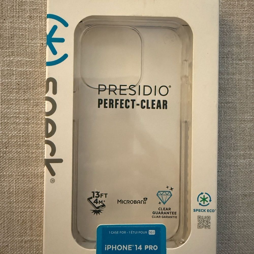NWT Speck Presidio Perfect-Clear iPhone 14 Pro Case - Transparent
